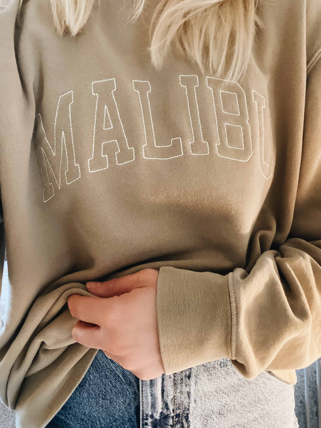 MALIBU Vintage Embroidered Crew